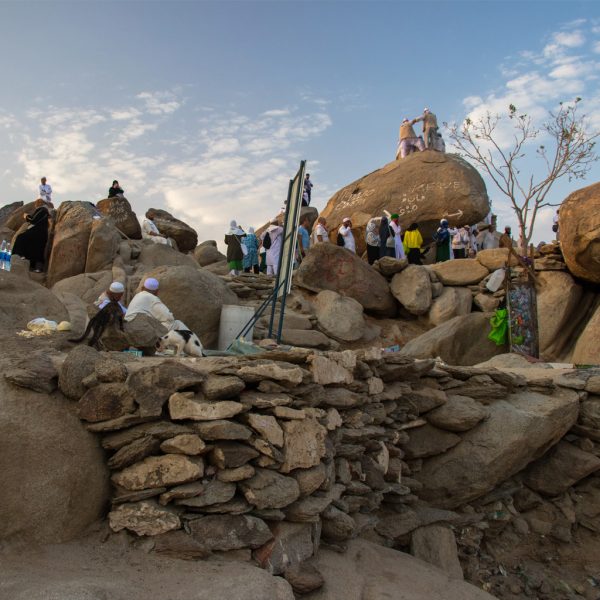 Thawr Cave Climb (Jabal e Sor)